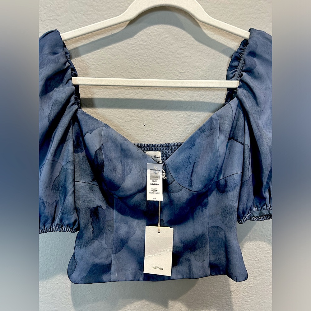 Aritzia | Novella Short Sleeve Blouse Puff-sleeve Bustier Blouse